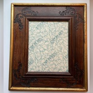 Exposures Made in Italy wood and gold carved frame with glass